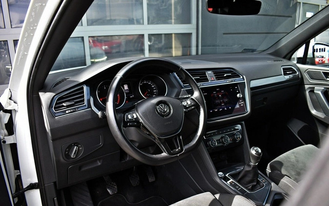 Volkswagen Tiguan Allspace cena 99900 przebieg: 156000, rok produkcji 2019 z Środa Śląska małe 352